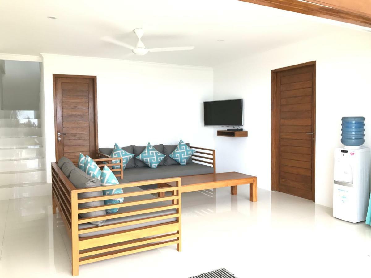 Villa Putih โลวินา ภายนอก รูปภาพ